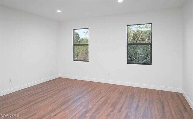 Building Photo - 8007 Vega Ct