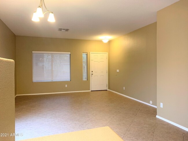 Foto del edificio - 3799 E Thunderheart Trail