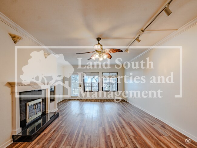 Building Photo - 1 Lake Hollingsworth Dr