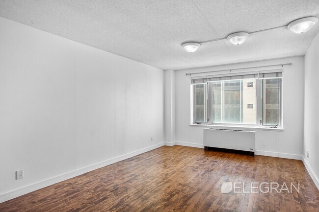 Building Photo - 53 Boerum Pl