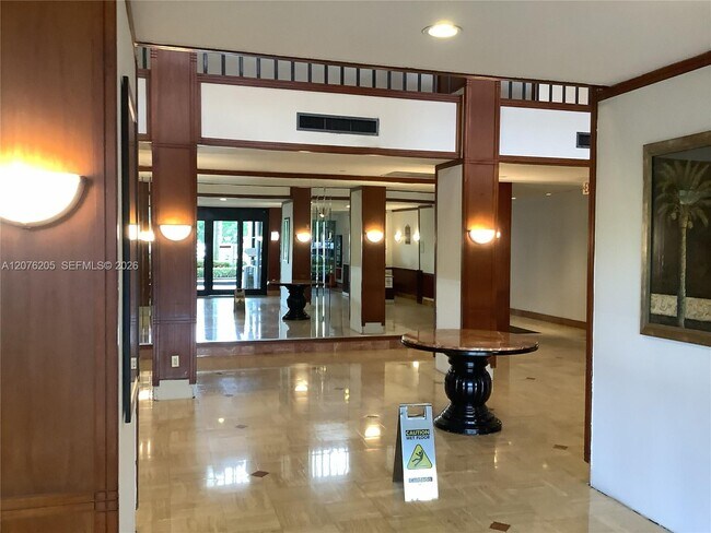 Foto del edificio - 2801 NE 183rd St