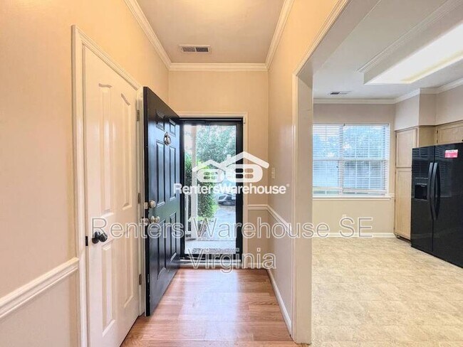 Foto del edificio - 434 S Lake Cir