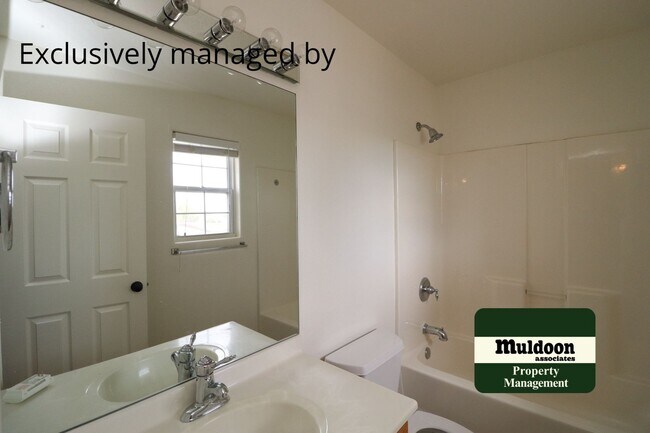 Foto del edificio - Great Two Story Home In Pueblo West!  Comi...