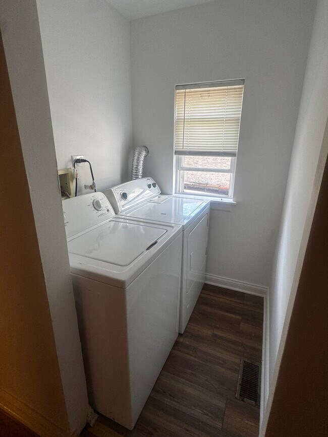 Foto del edificio - 3914 W Flournoy St