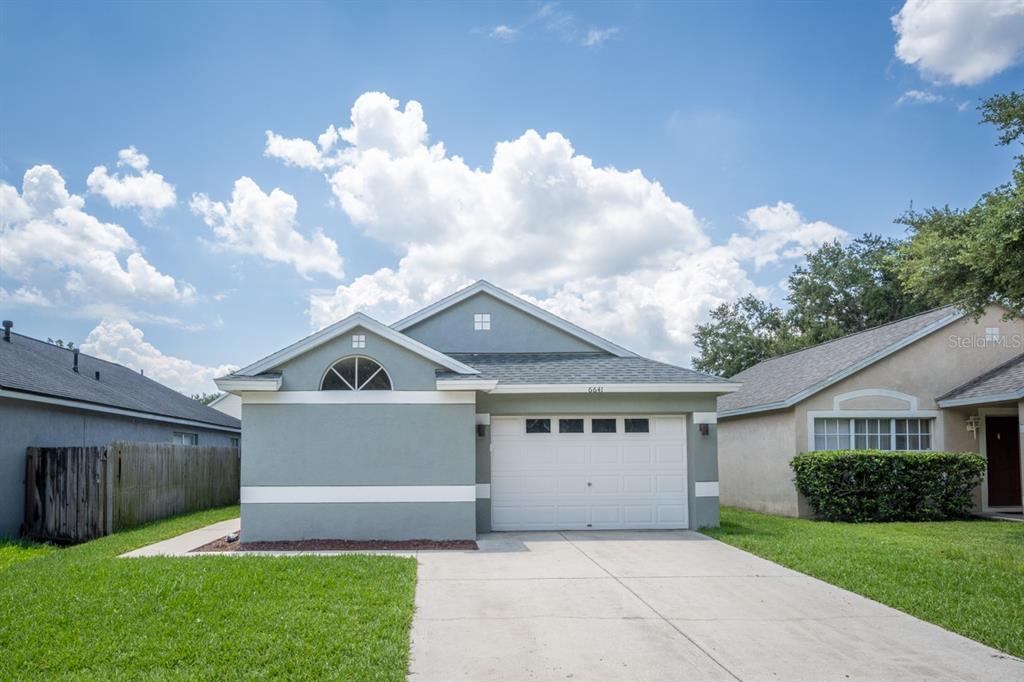 Foto principal - 6641 Summer Haven Dr