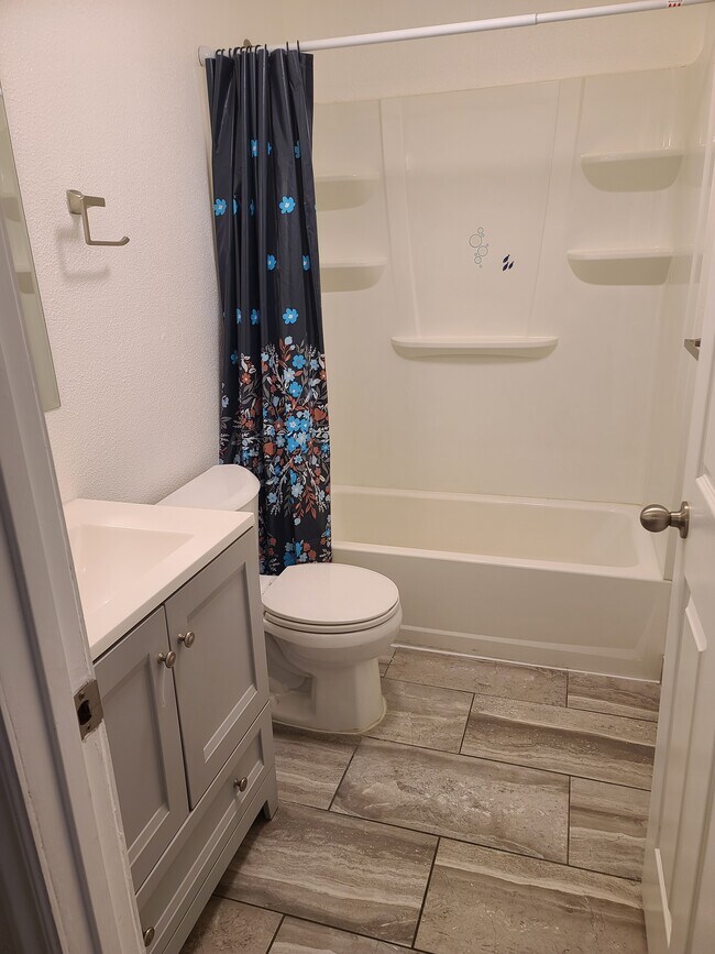 Foto del edificio - 154 Aparicio Dr