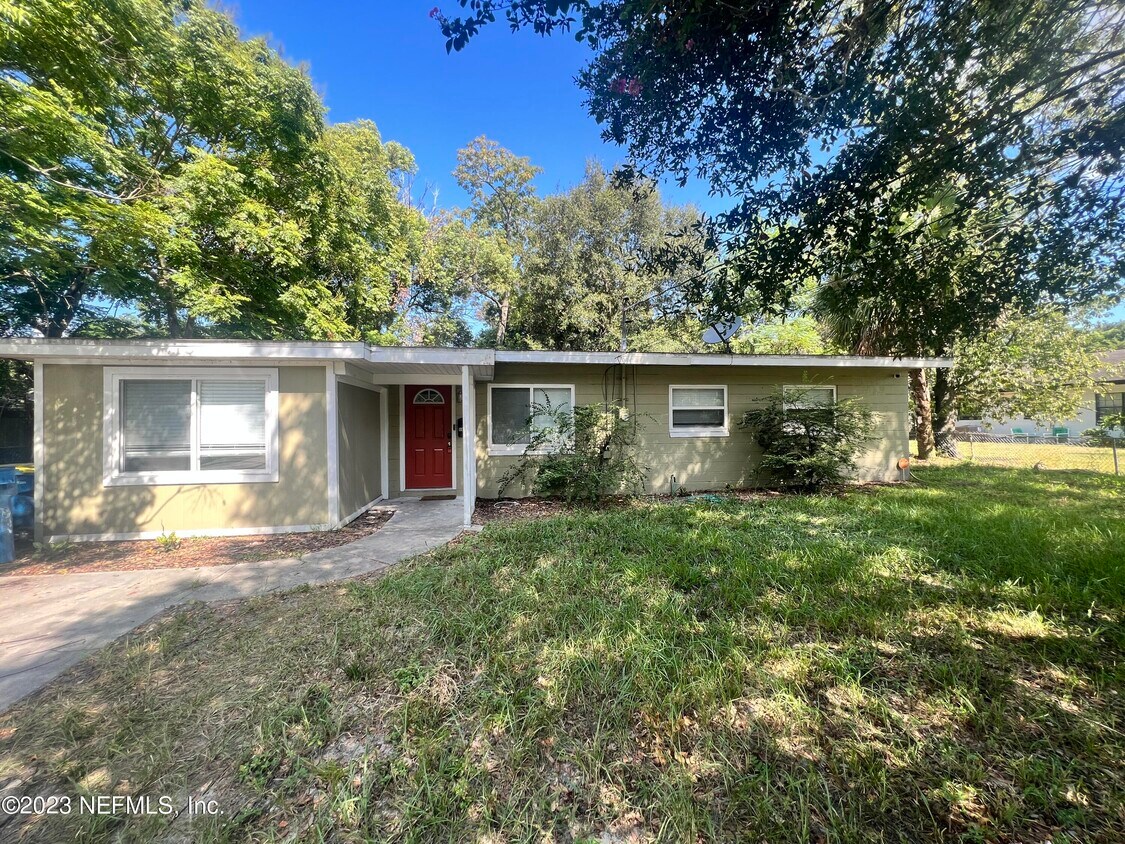 Primary Photo - 6817 Camelot Rd