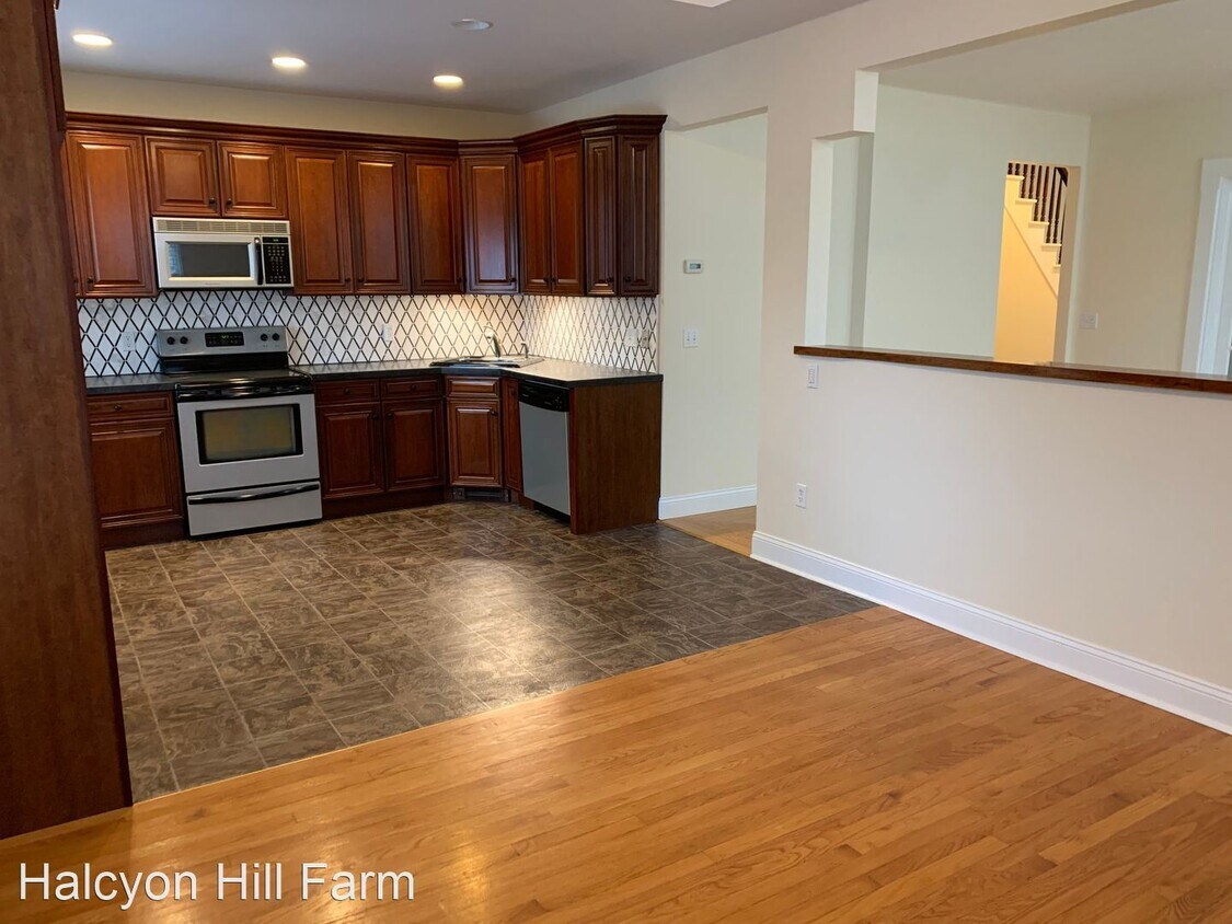 Foto principal - 16 Maple St