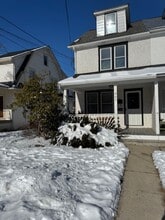 Building Photo - 407 Highland Ave