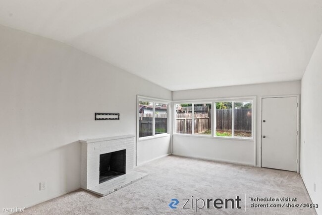 Building Photo - 3 br, 1 bath House - 2802 Georgetown Stree...