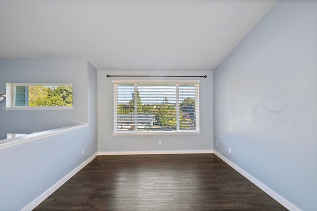 Foto del edificio - 2964 Fircrest Dr SE