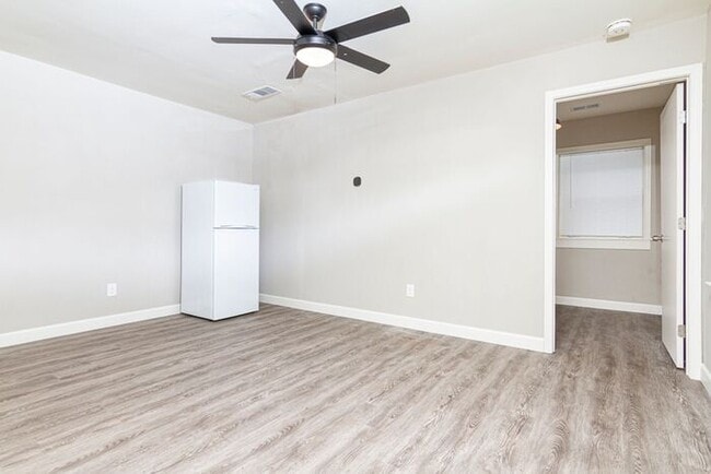 Building Photo - Brand New Studio Apartment with Hardwoods,...