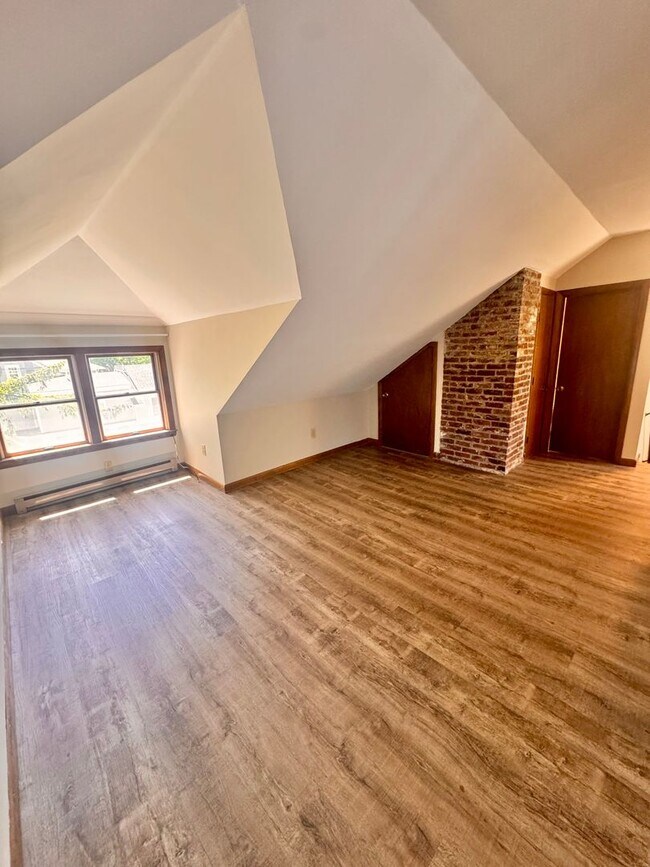 Foto del edificio - 310-312 Miller Ave