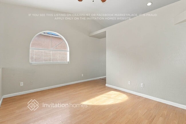 Building Photo - 1704 S 39th St