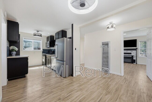 Foto del edificio - 1515 N Carson St
