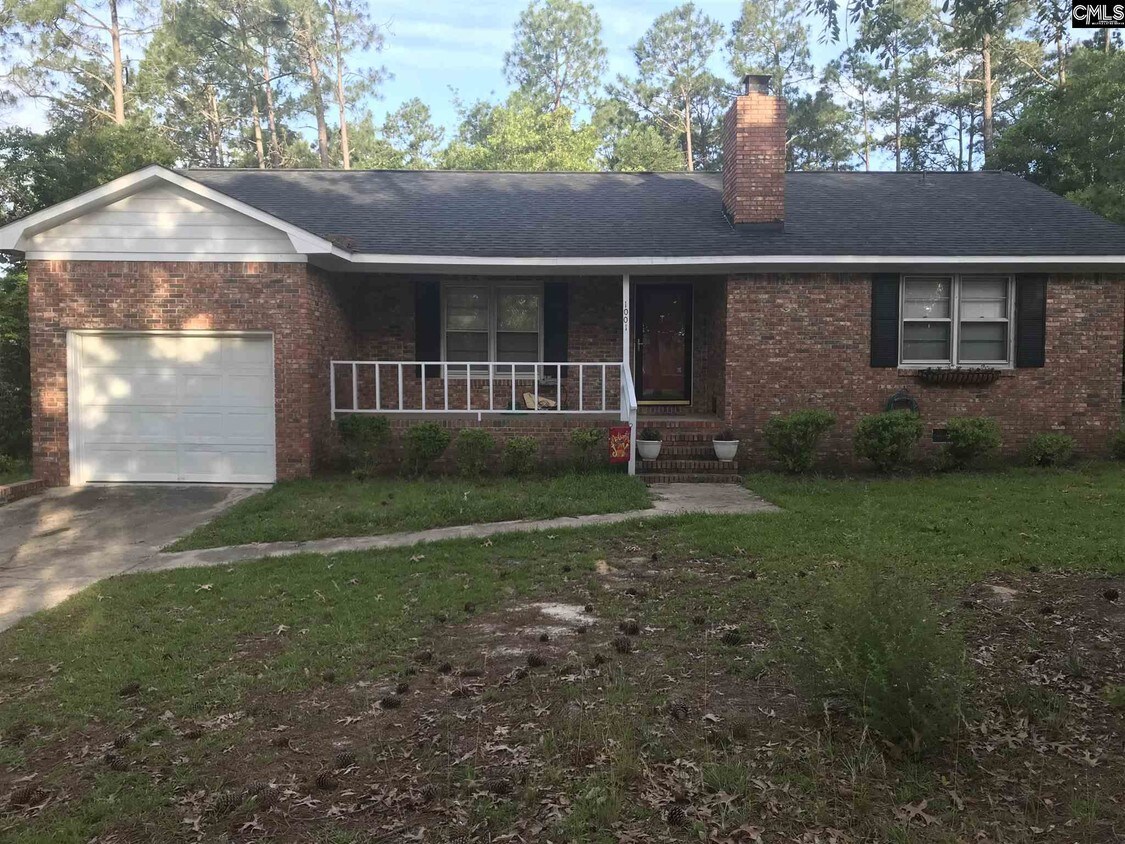 Primary Photo - 1001 Oakland Dr
