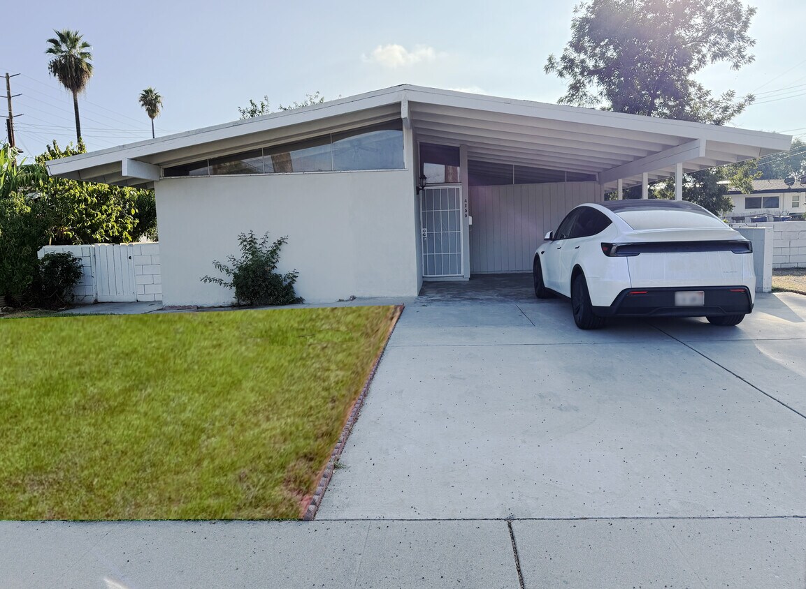 Foto principal - 4250 Kansas Ave