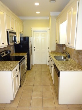 Foto del edificio - Townhome For Rent in Tuscaloosa!! Availabl...