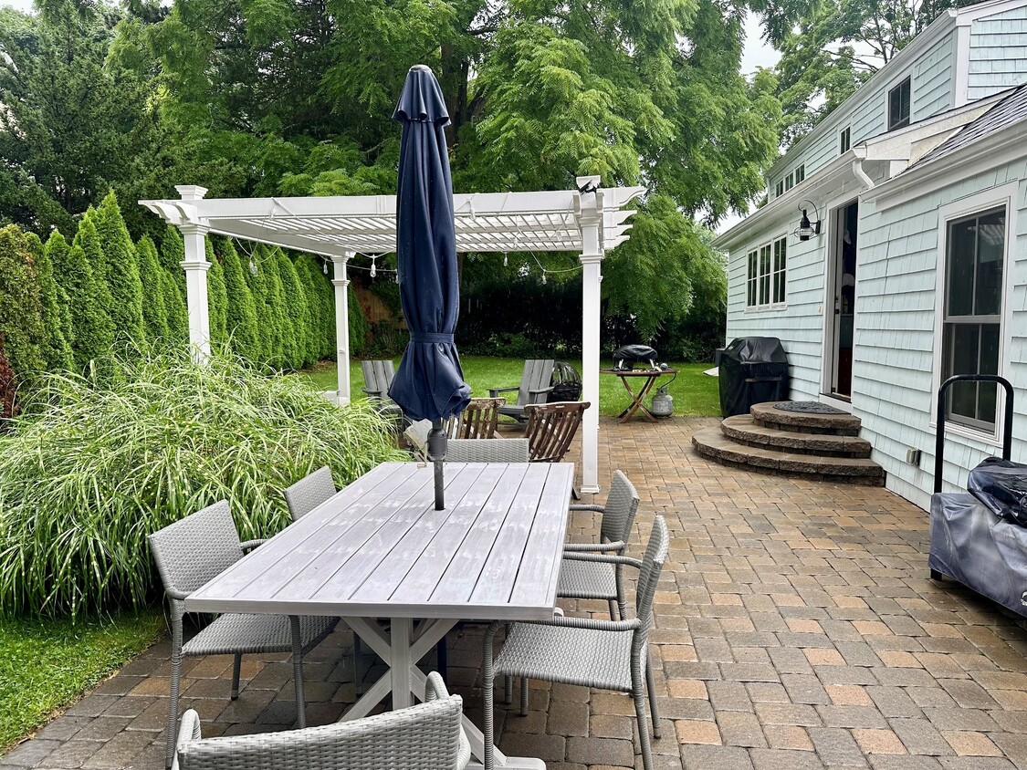 Primary Photo - 30 Lawson Dr