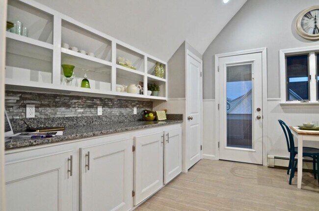 Building Photo - 109 Josephine Ave