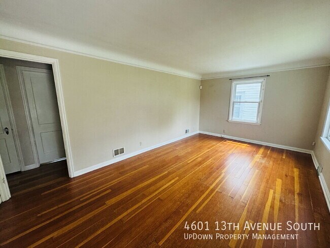 Building Photo - 4601 13th Ave S