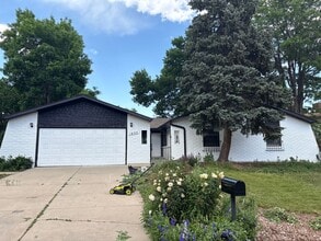 Building Photo - 1035 E 19th Ave