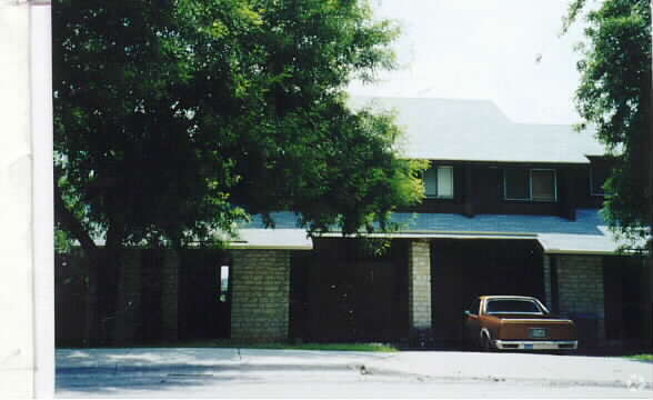 Building Photo - Burton Drive Duplexes