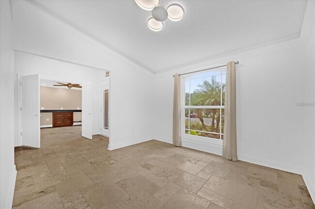 Building Photo - 3499 Summerwood Way