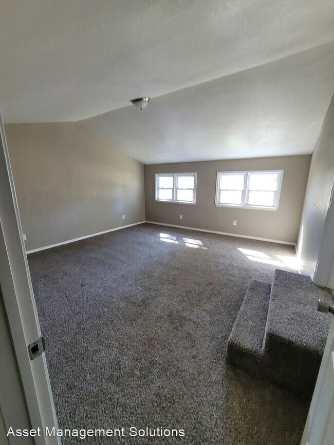 Building Photo - 4 br, 2 bath House - 6825 NW 30th