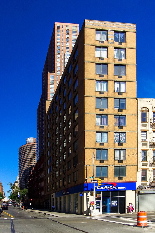 Primary Photo - 1865 2nd Ave