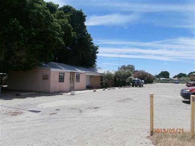 Foto principal - 702 S Riebe Ave