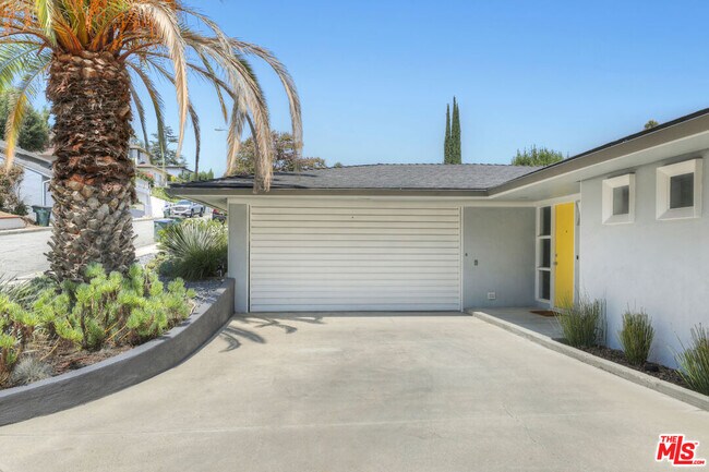 Foto del edificio - 150 Anita Dr