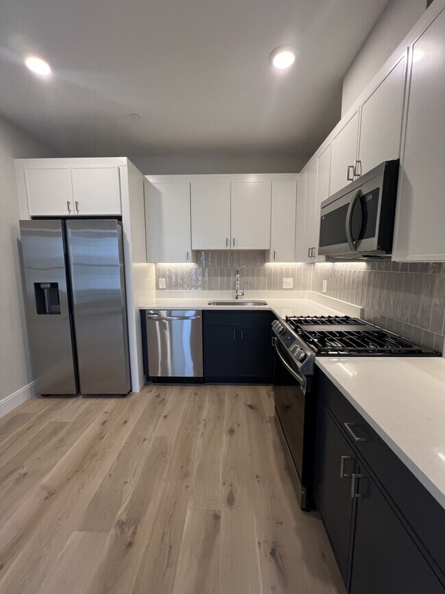 Foto del edificio - 157 Everett St