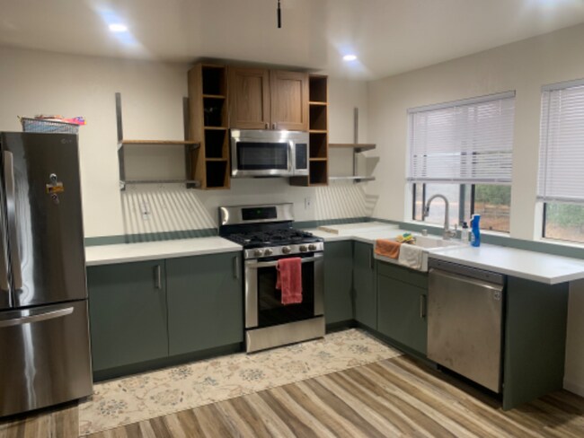 Building Photo - 22750 Illahee Dr