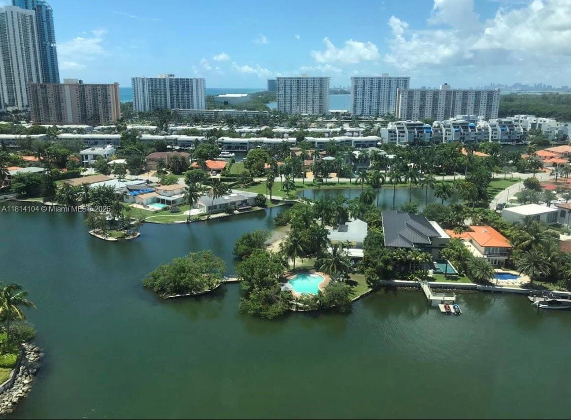 Primary Photo - 330 Sunny Isles Blvd
