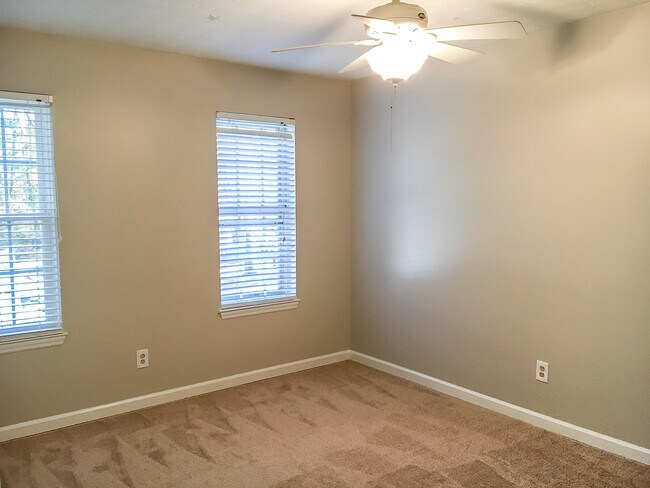 Foto del edificio - 710 Crab Orchard Drive