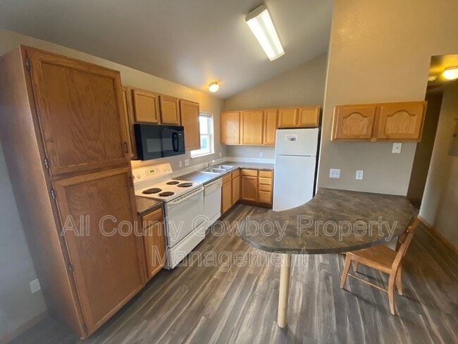 Foto del edificio - 535 E Mitchell St