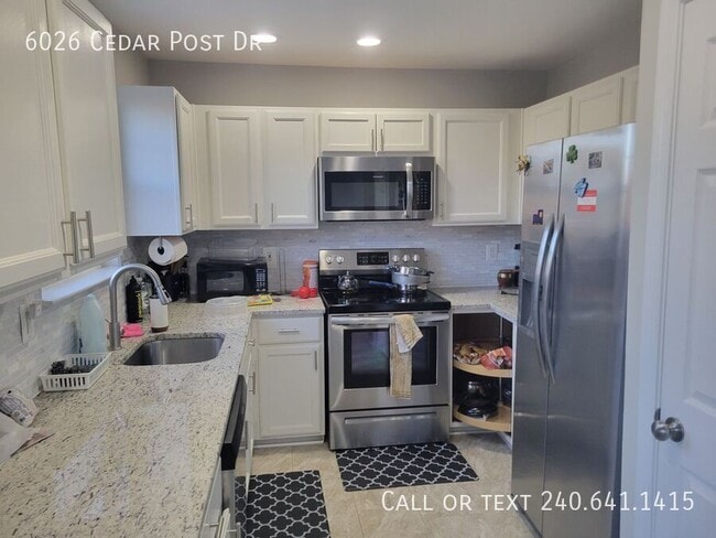 Building Photo - 6026 Cedar Post Dr