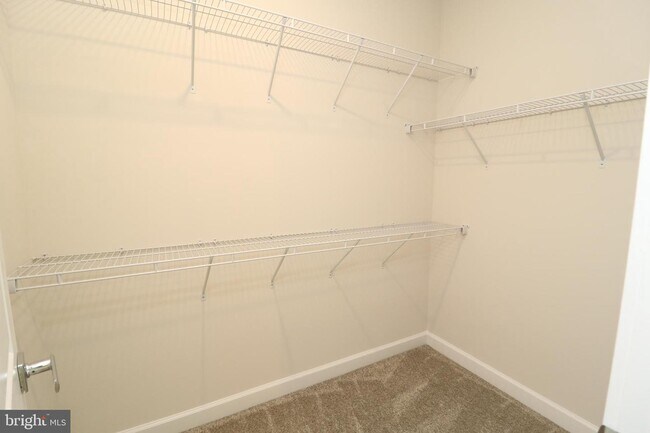 Foto del edificio - 13223 Lake Waterview Way