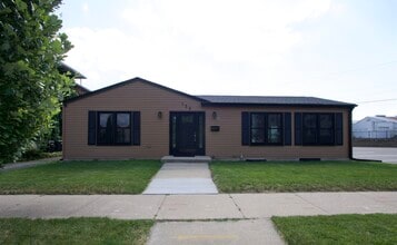 Building Photo - 123 N Jackson St