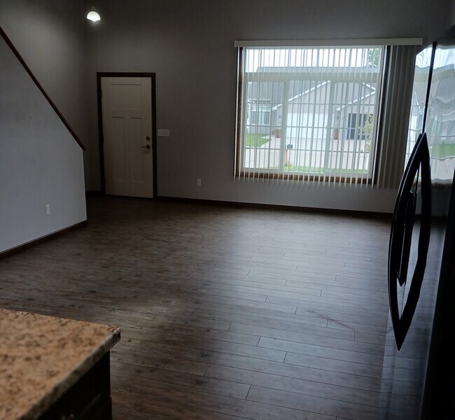Living room - 1338 Moon Ridge Ct