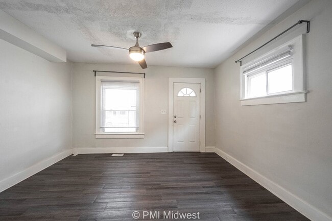 Photo - 944 E Minnesota St Apartment