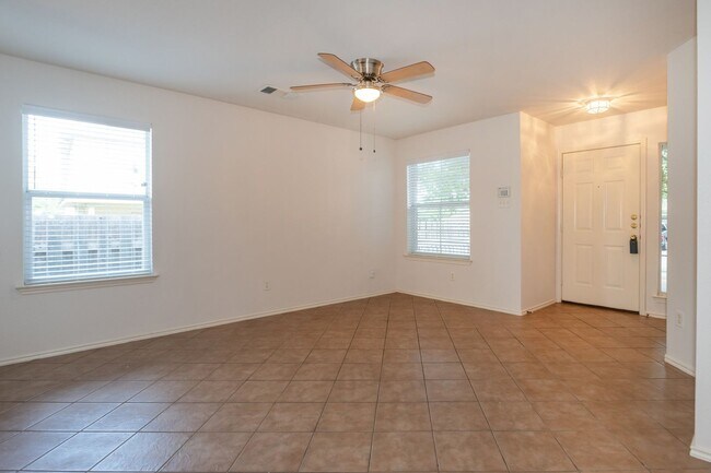 Foto del edificio - Single Story Home in South Austin