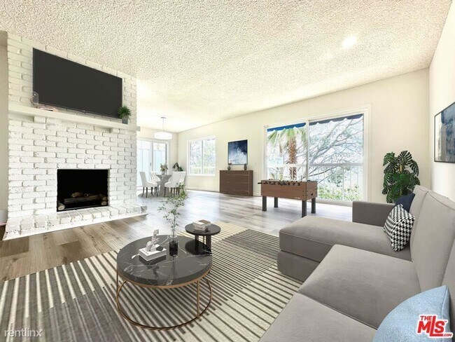 Building Photo - 2 br, 2 bath Condo - 2345 Roscomare Rd Apt...