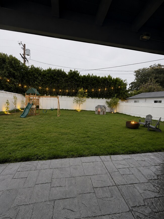 Foto del edificio - 4838 Katherine Ave