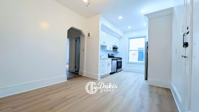 Foto del edificio - 18-44A 21st Dr