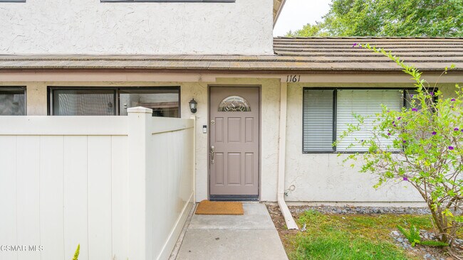 Foto del edificio - 1161 Landsburn Cir