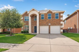 Building Photo - 2224 Loreto Dr