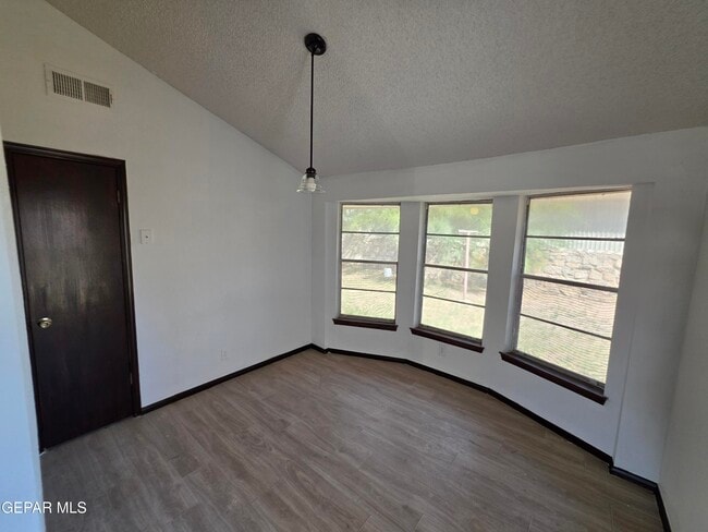 Building Photo - 6056 Belladonna Cir