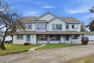 Building Photo - 3446 W Lilac Ct